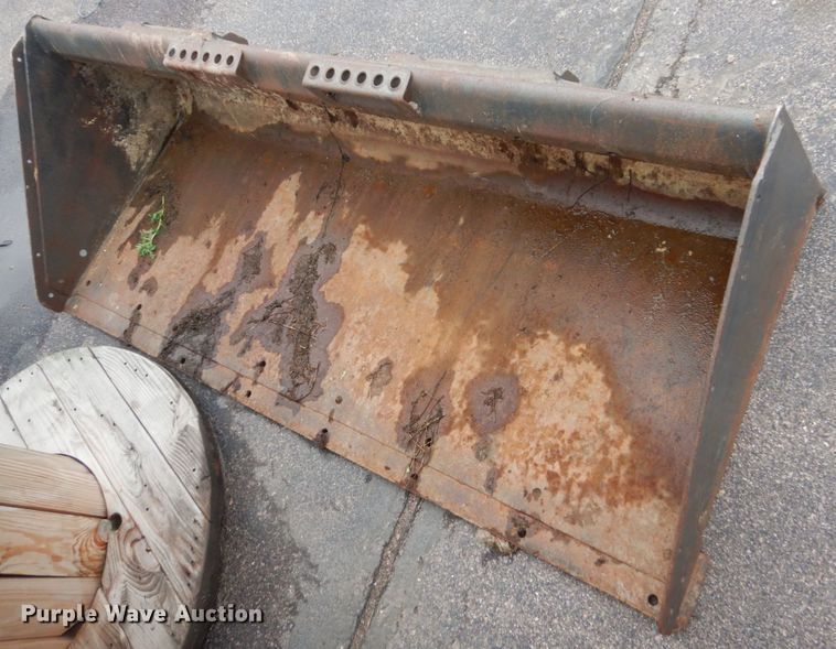 image for item FX9155 2006 Bobcat S250  skid steer loader