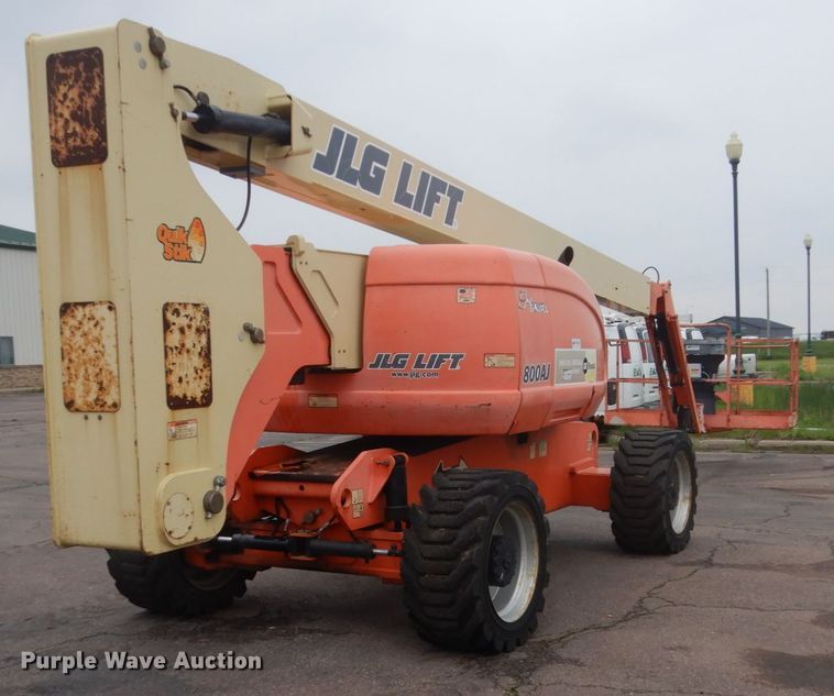 image for item FX9156 2005 JLG 800AJ  boom lift