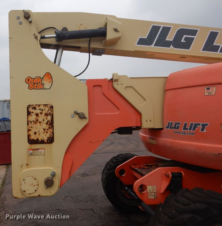image for item FX9156 2005 JLG 800AJ  boom lift