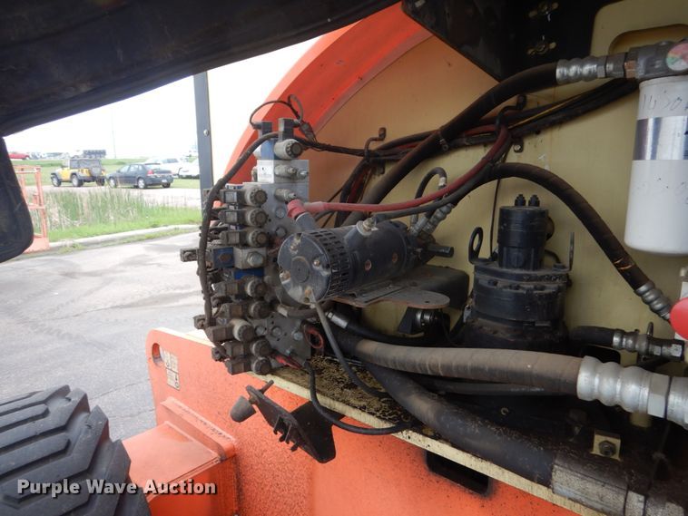 image for item FX9156 2005 JLG 800AJ  boom lift