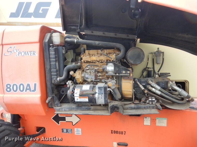 image for item FX9156 2005 JLG 800AJ  boom lift