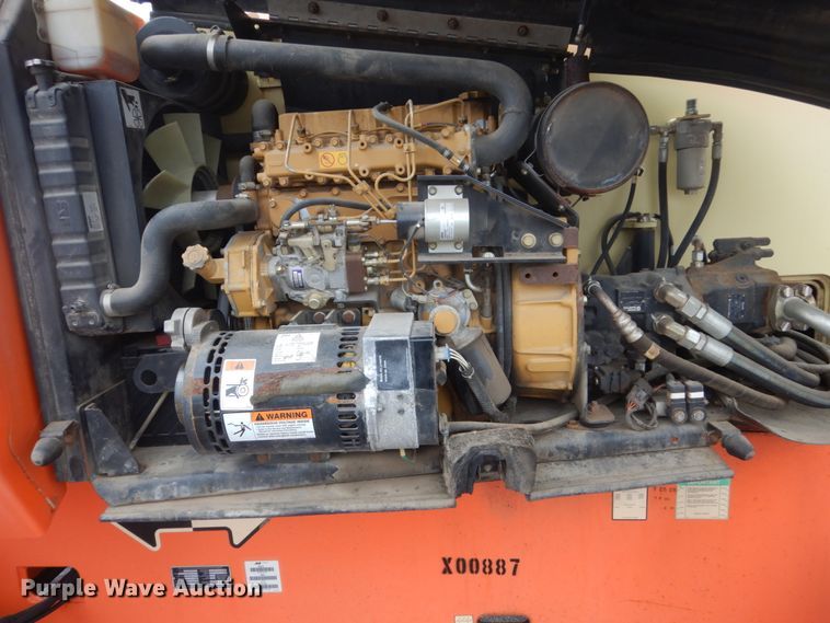 image for item FX9156 2005 JLG 800AJ  boom lift