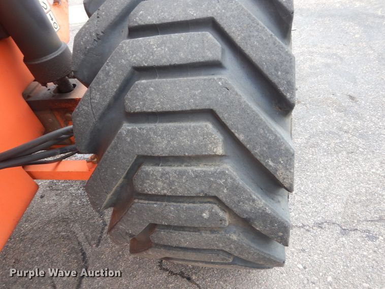 image for item FX9156 2005 JLG 800AJ  boom lift