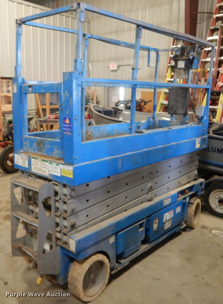 image for item FX9157 Genie GS-2632  scissor lift