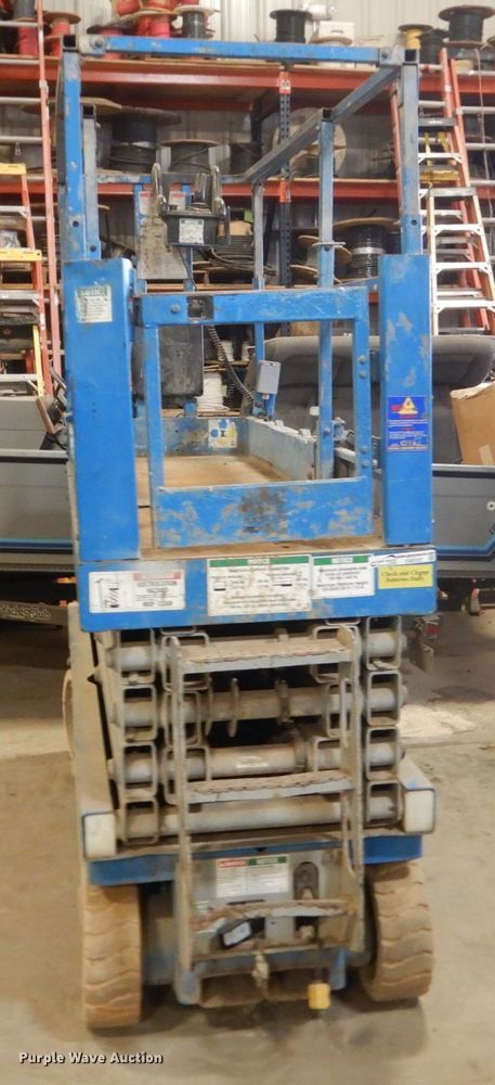 image for item FX9157 Genie GS-2632  scissor lift