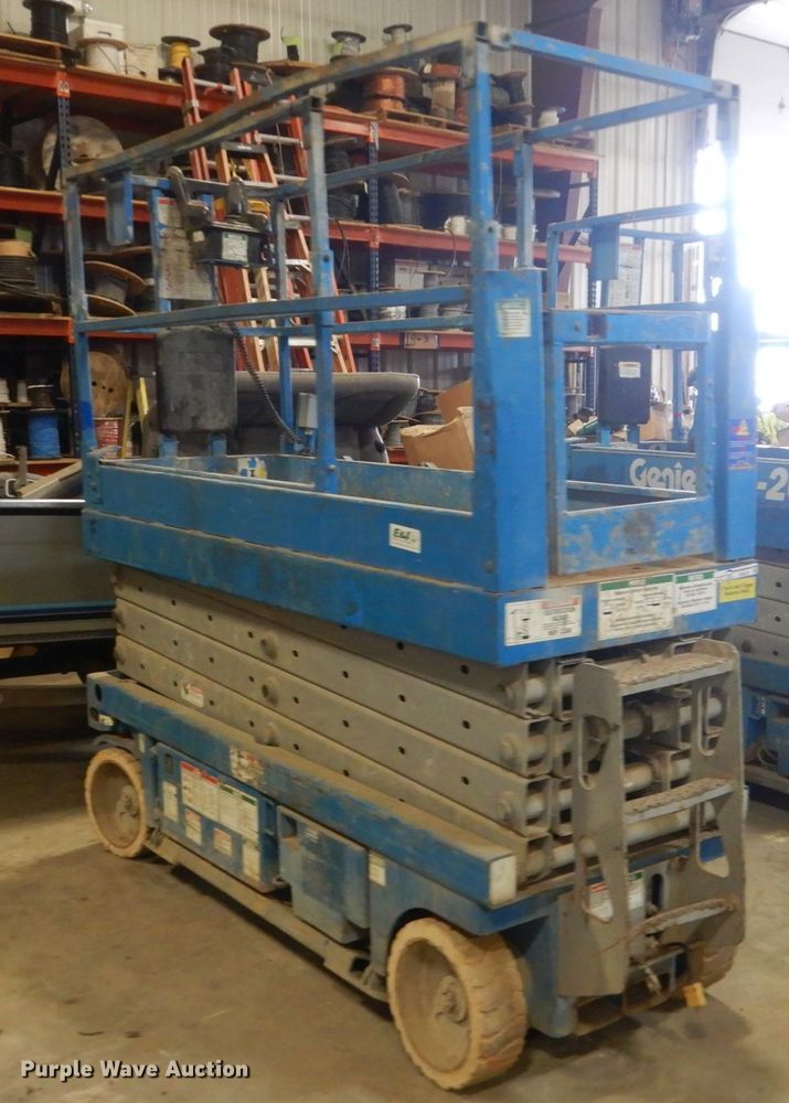 image for item FX9157 Genie GS-2632  scissor lift