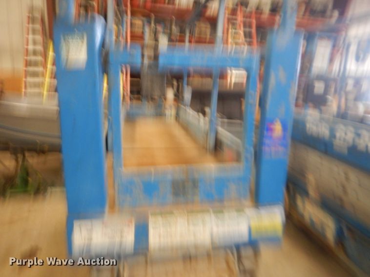 image for item FX9157 Genie GS-2632  scissor lift