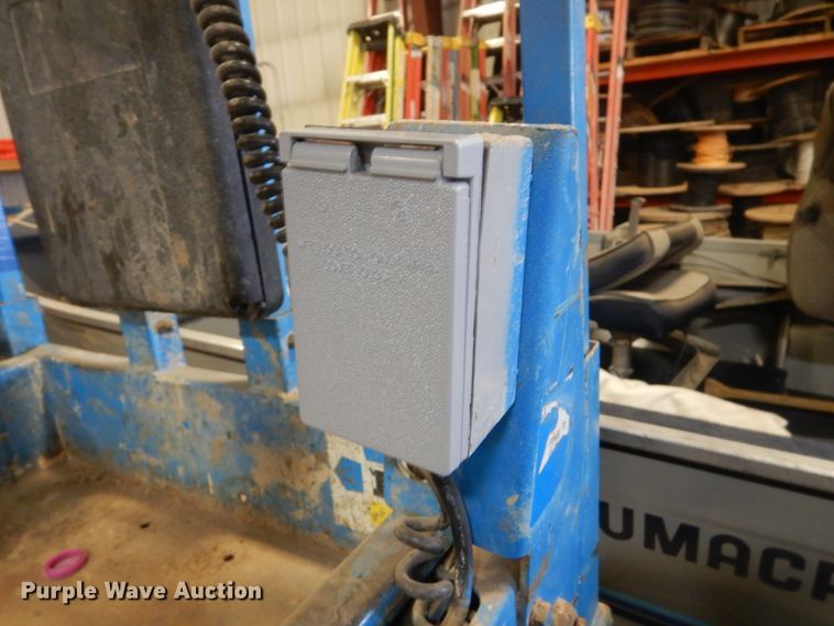 image for item FX9157 Genie GS-2632  scissor lift