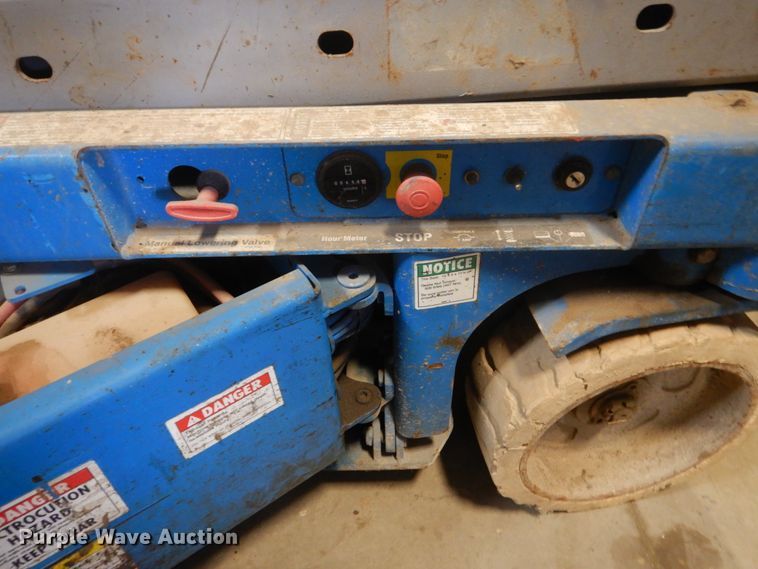 image for item FX9157 Genie GS-2632  scissor lift