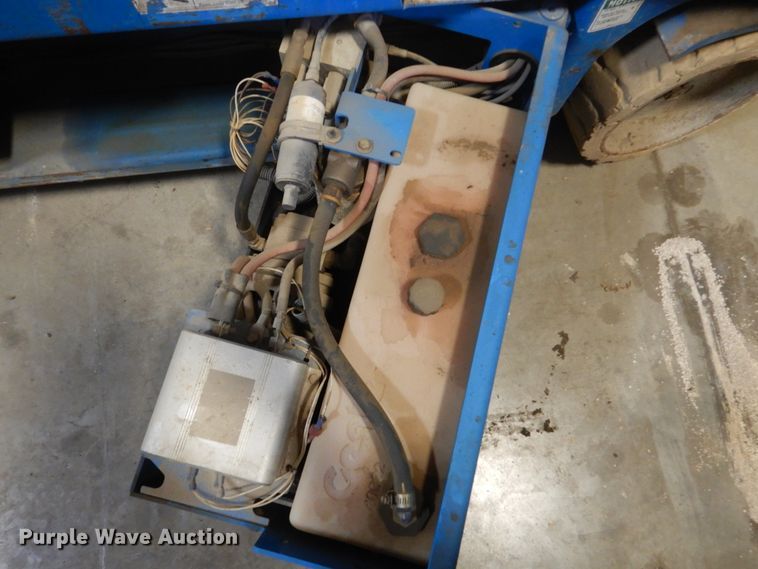 image for item FX9157 Genie GS-2632  scissor lift