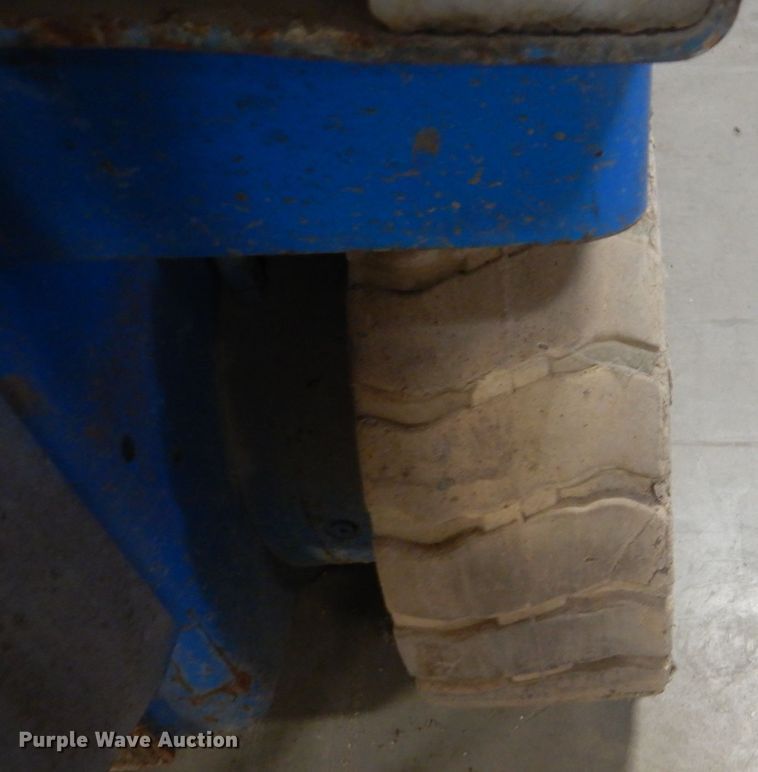 image for item FX9157 Genie GS-2632  scissor lift