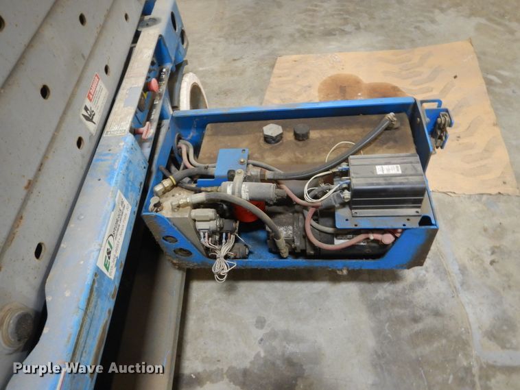 image for item FX9158 Genie GS-2632  scissor lift