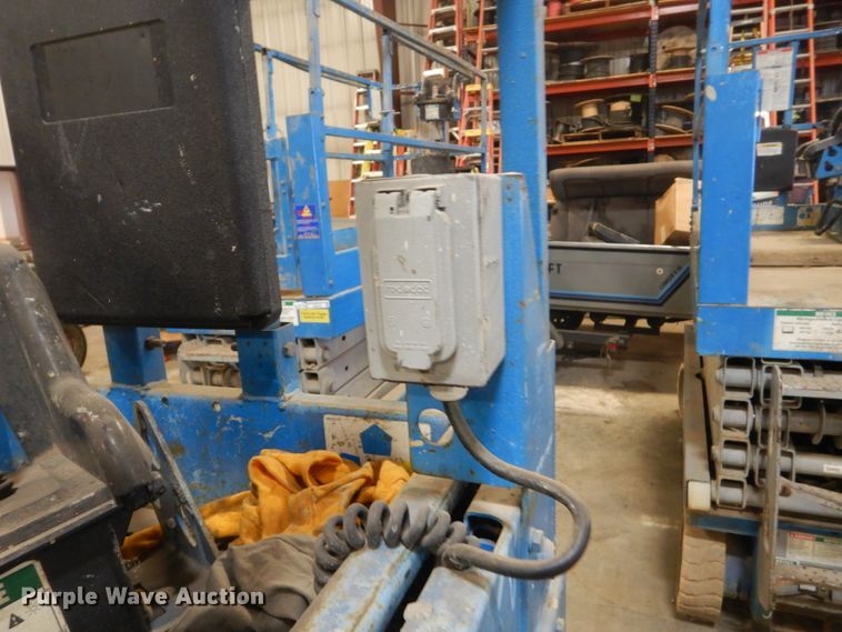 image for item FX9158 Genie GS-2632  scissor lift