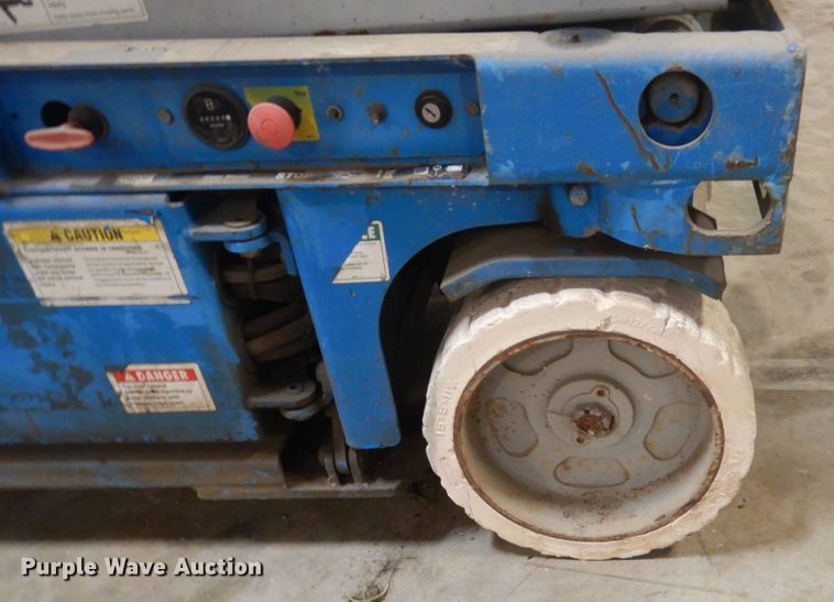image for item FX9158 Genie GS-2632  scissor lift