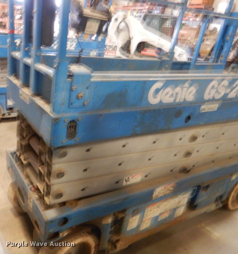 image for item FX9159 Genie GS-2632  scissor lift