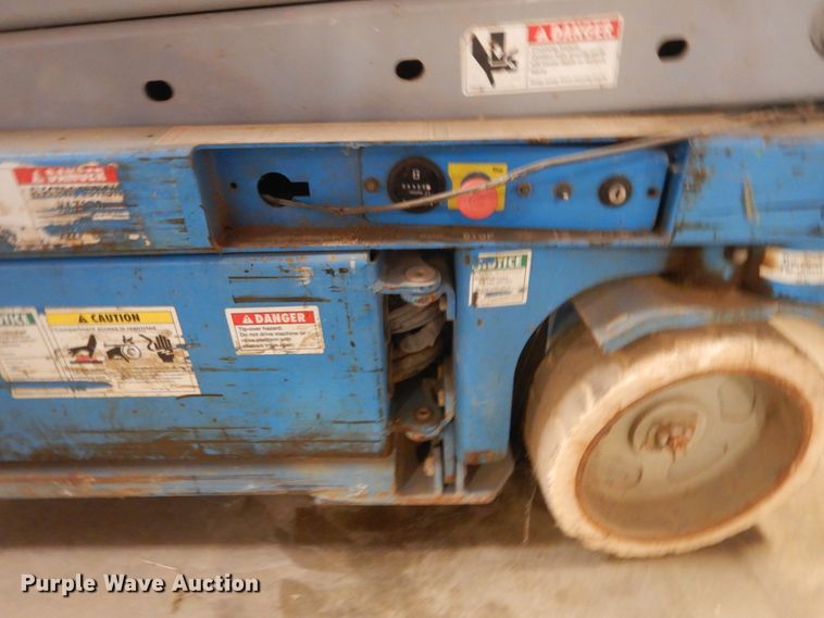 image for item FX9159 Genie GS-2632  scissor lift
