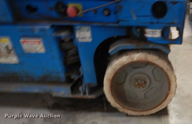 image for item FX9159 Genie GS-2632  scissor lift