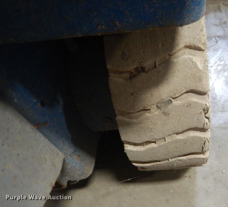 image for item FX9160 Genie GS-2632  scissor lift