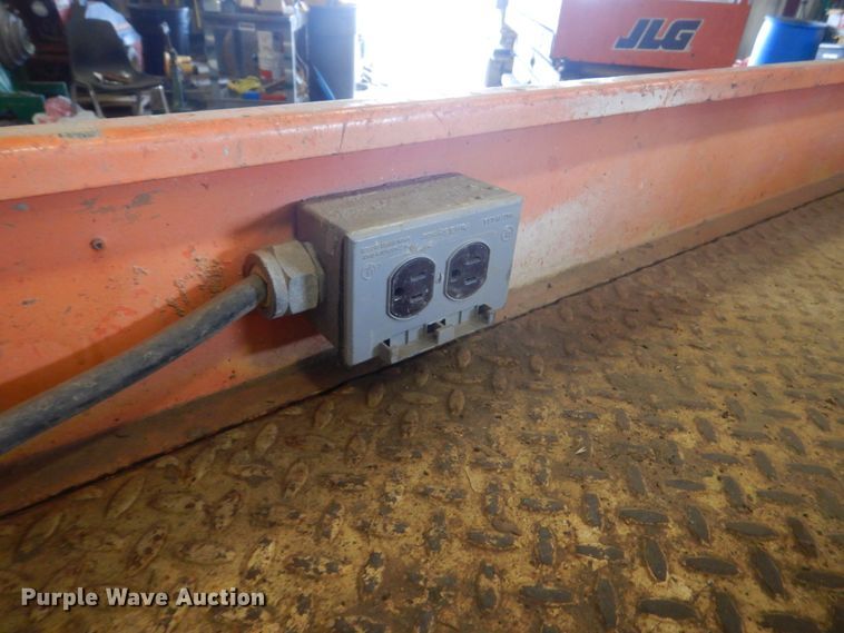 image for item FX9161 2001 JLG 2032E2  scissor lift