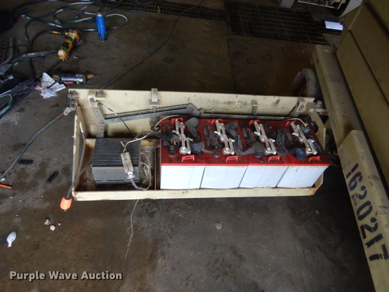 image for item FX9163 JLG 2032ES  scissor lift