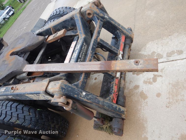 image for item FX9167 2003 International 8100  semi truck