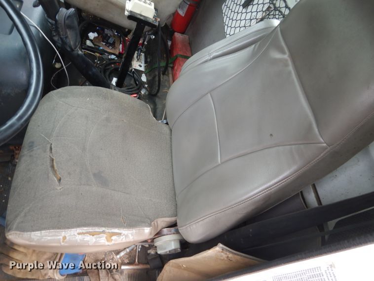 image for item FX9167 2003 International 8100  semi truck