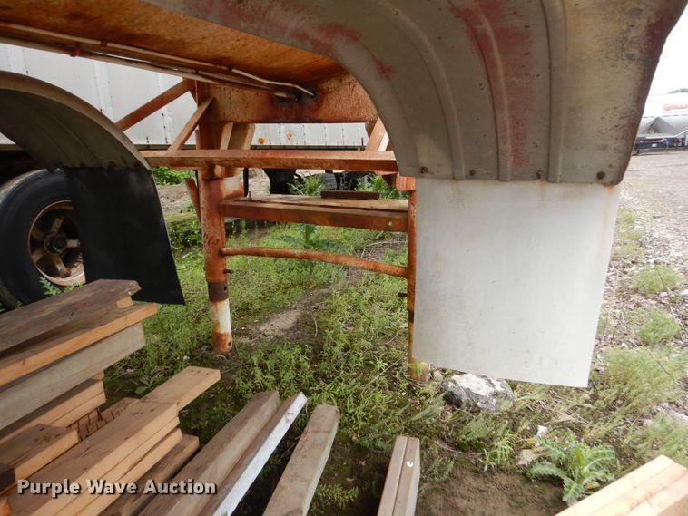 image for item FX9173 Tank trailer