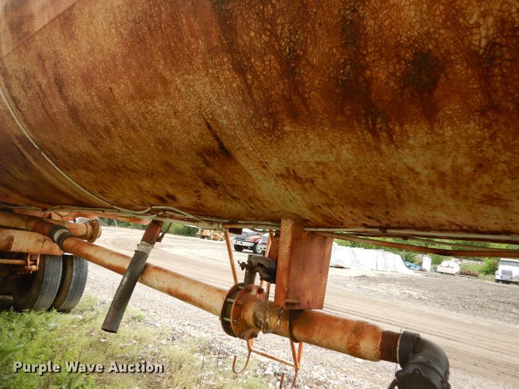 image for item FX9173 Tank trailer