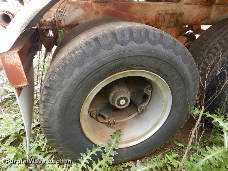 image for item FX9173 Tank trailer