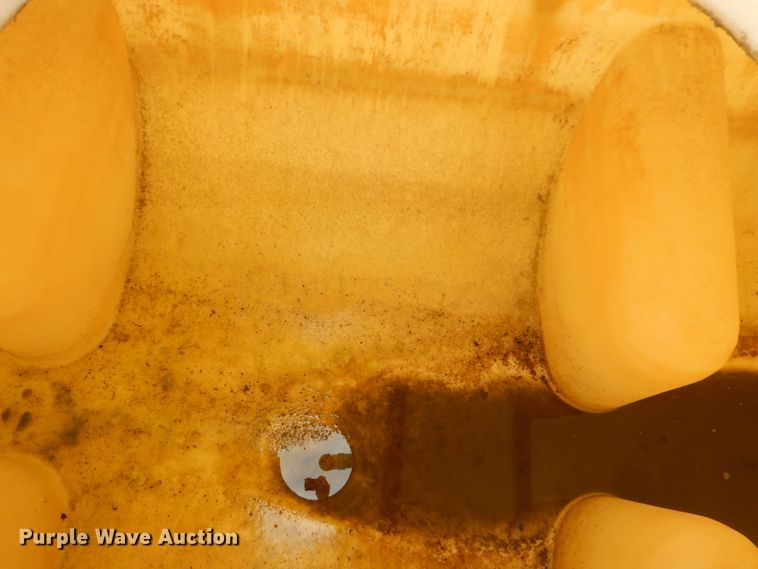 image for item FX9174 1980 Kenworth  tank truck