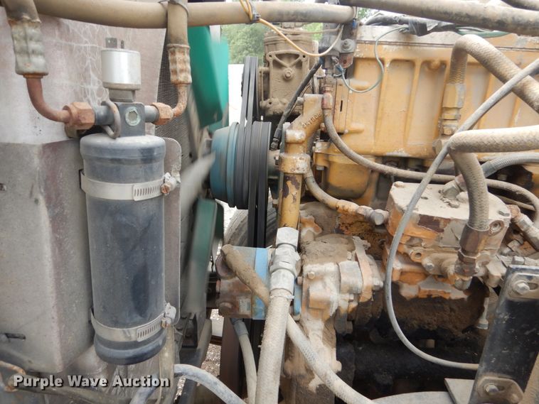 image for item FX9174 1980 Kenworth  tank truck