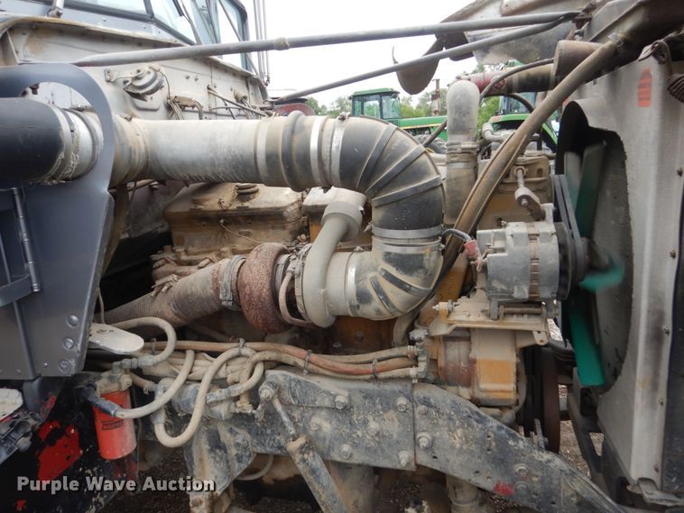 image for item FX9174 1980 Kenworth  tank truck