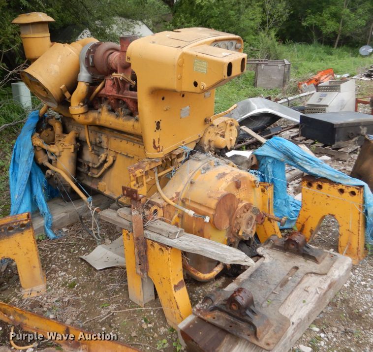 image for item FX9177 Caterpillar D8 dozer parts