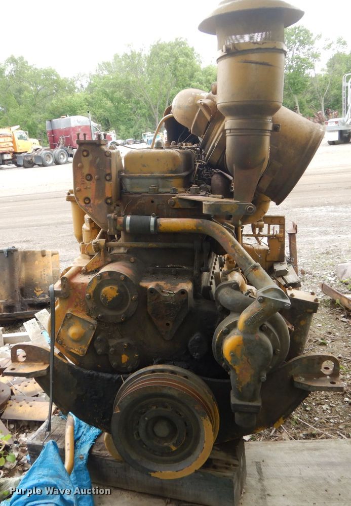 image for item FX9177 Caterpillar D8 dozer parts