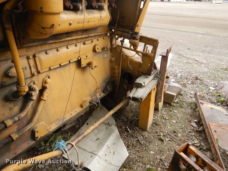 image for item FX9177 Caterpillar D8 dozer parts
