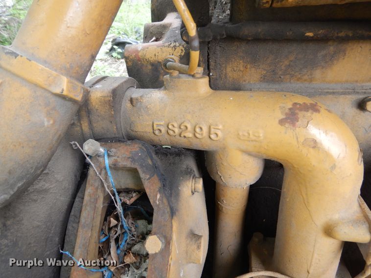 image for item FX9177 Caterpillar D8 dozer parts