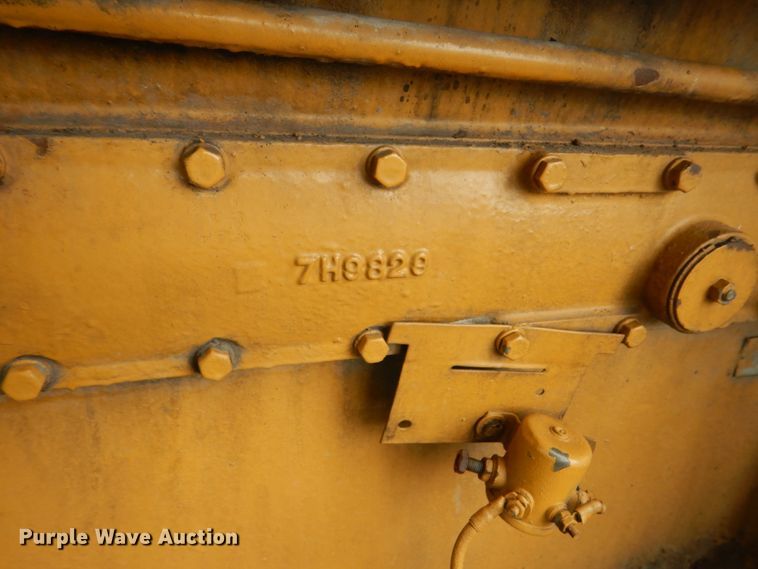 image for item FX9177 Caterpillar D8 dozer parts