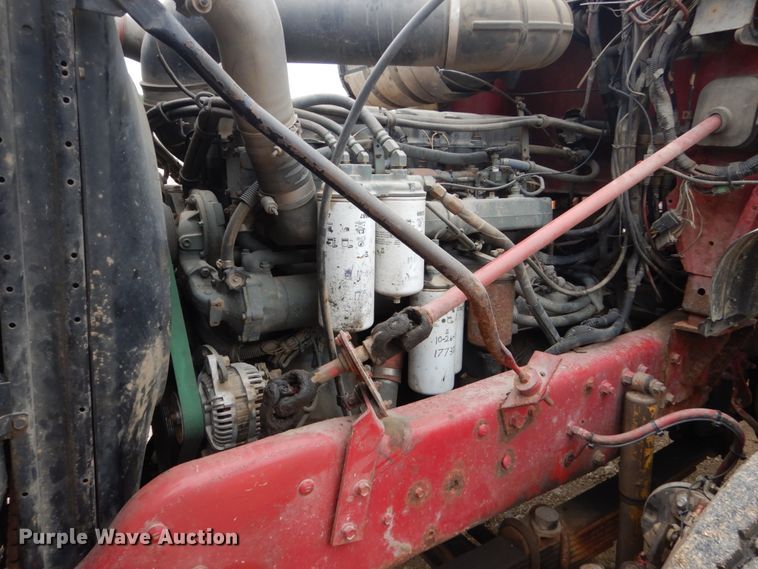 image for item FX9180 2000 Mack CL  truck cab and chassis