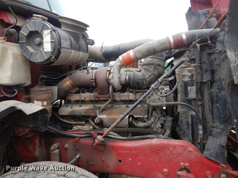 image for item FX9180 2000 Mack CL  truck cab and chassis