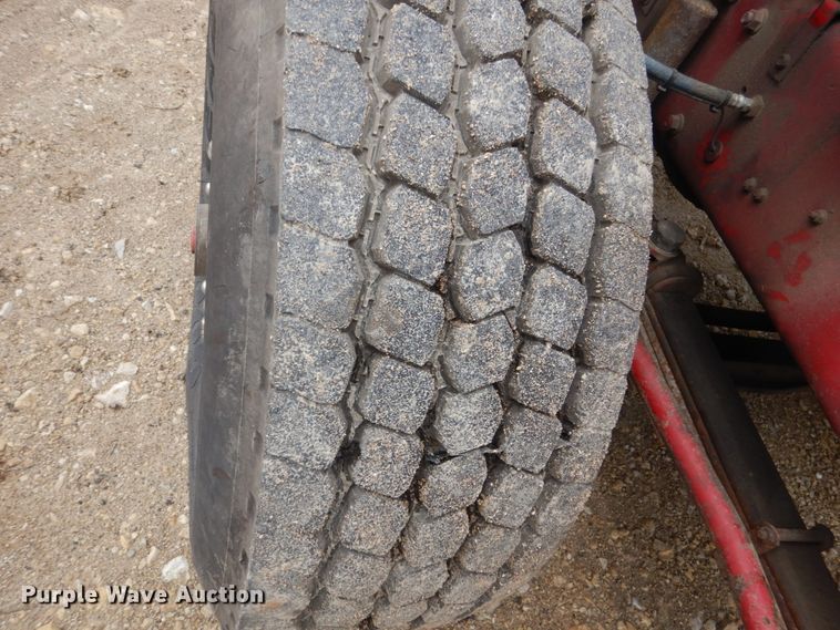 image for item FX9180 2000 Mack CL  truck cab and chassis