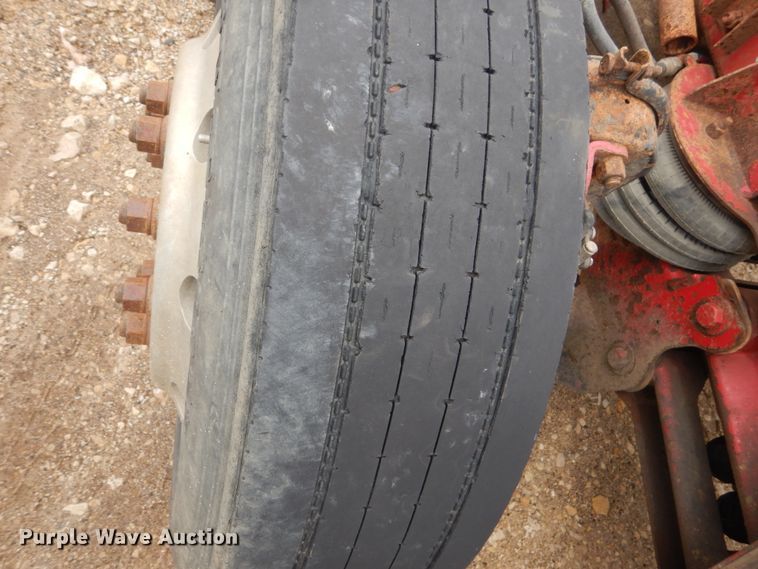 image for item FX9180 2000 Mack CL  truck cab and chassis