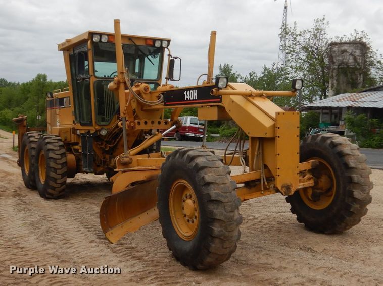 image for item FX9186 2001 Caterpillar 140H  motor grader