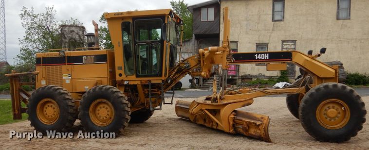 image for item FX9186 2001 Caterpillar 140H  motor grader