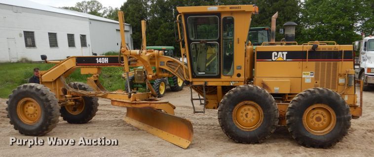 image for item FX9186 2001 Caterpillar 140H  motor grader
