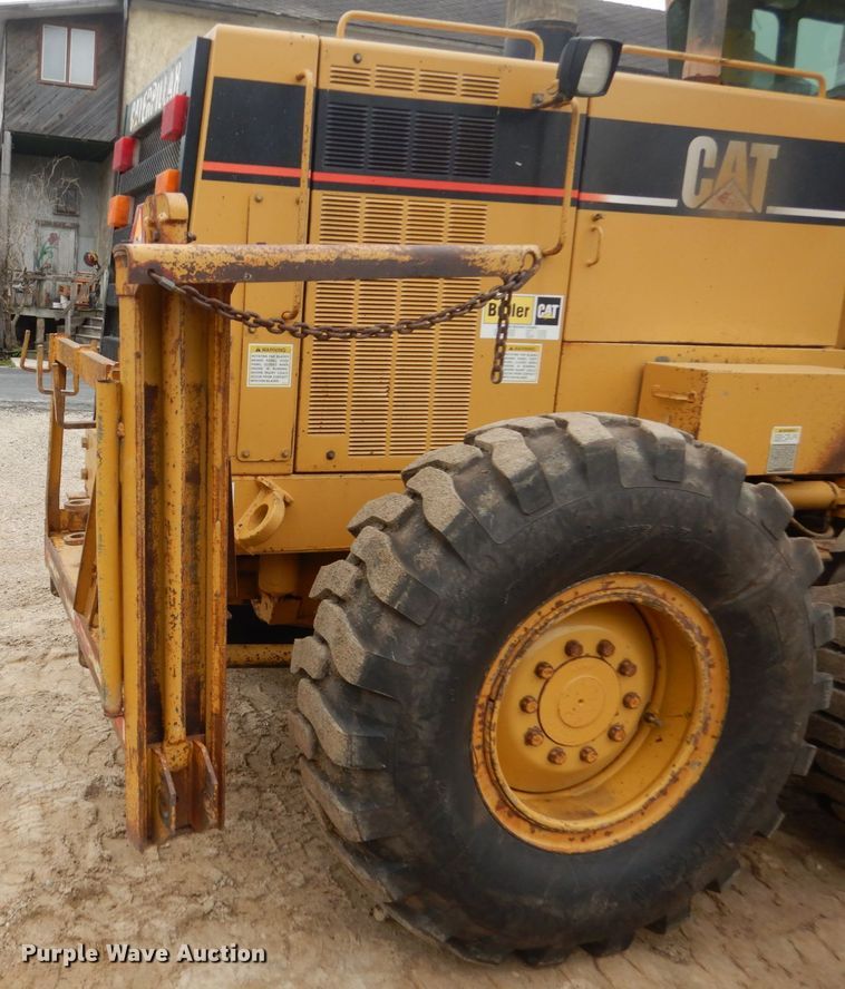 image for item FX9186 2001 Caterpillar 140H  motor grader