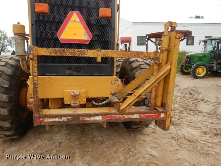 image for item FX9186 2001 Caterpillar 140H  motor grader