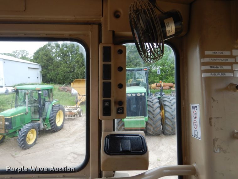 image for item FX9186 2001 Caterpillar 140H  motor grader