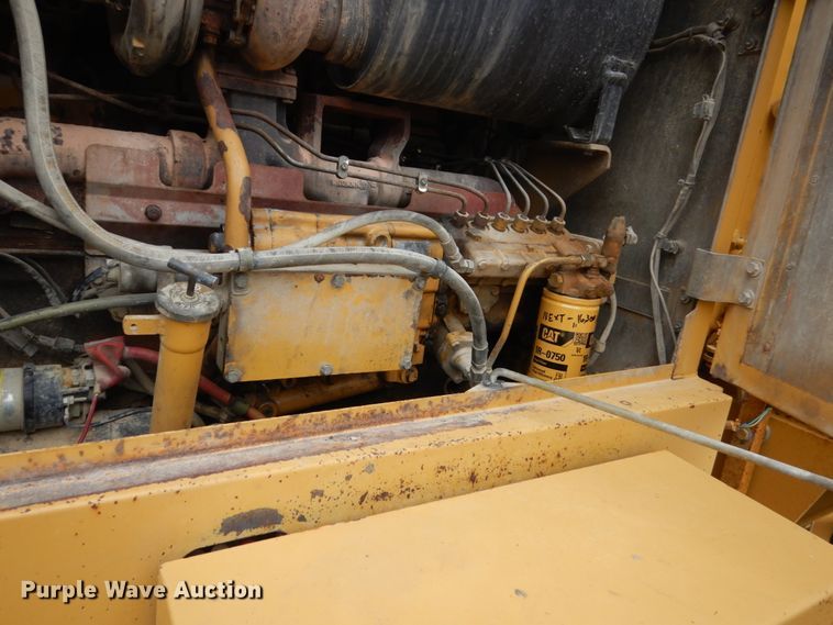 image for item FX9186 2001 Caterpillar 140H  motor grader