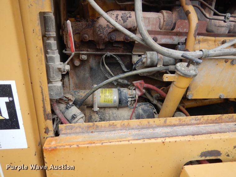 image for item FX9186 2001 Caterpillar 140H  motor grader