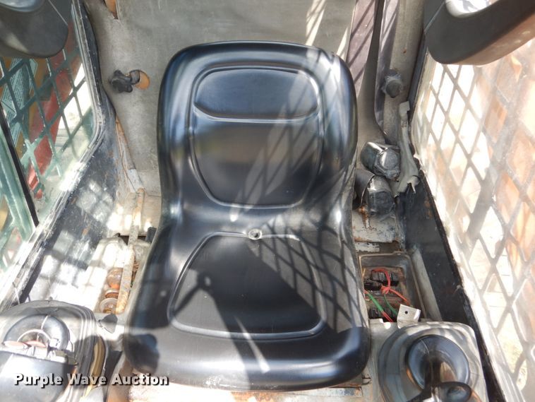 image for item FX9189 2010 Case 450  skid steer loader